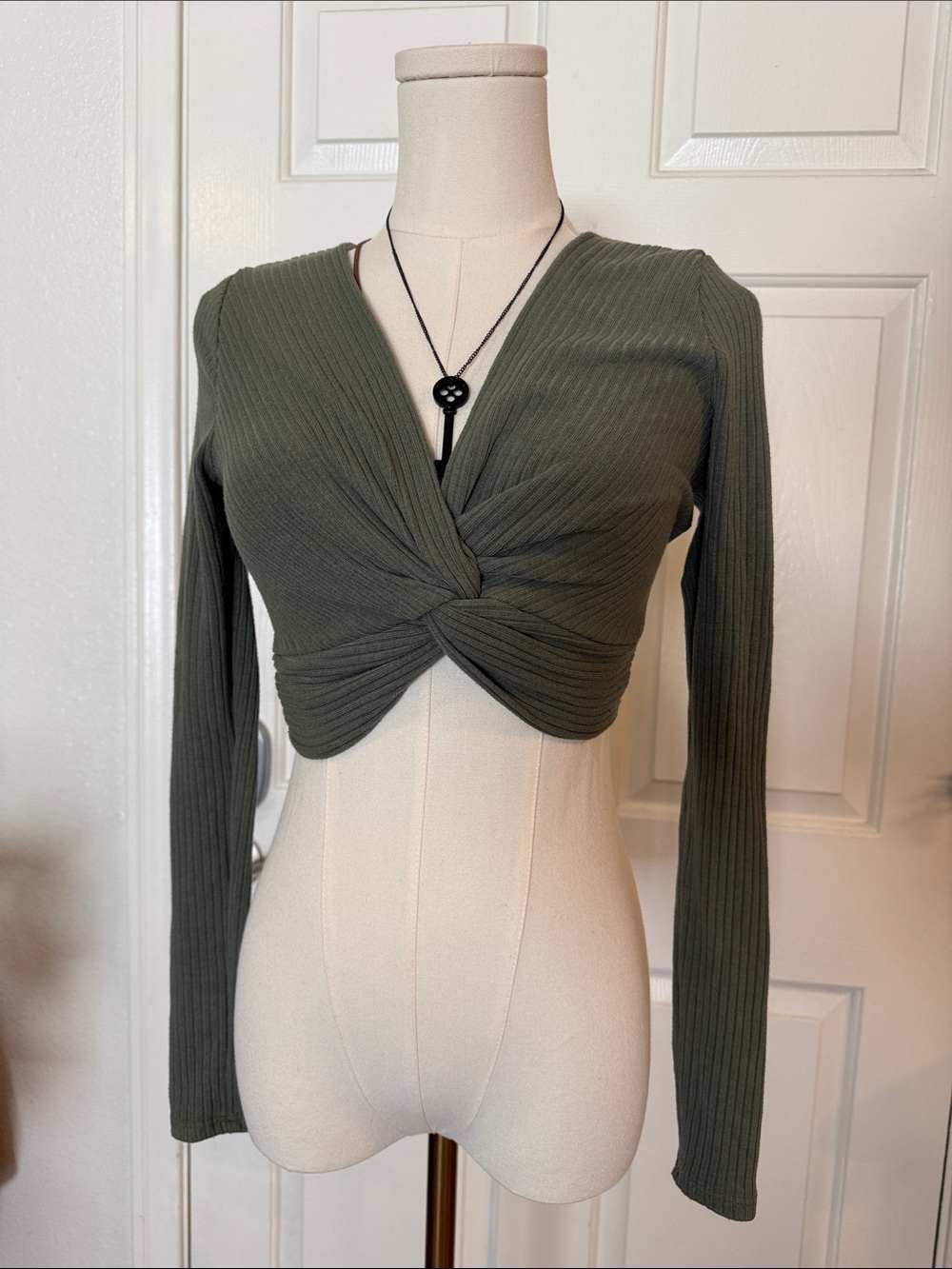 Windsor - long sleeve green crop